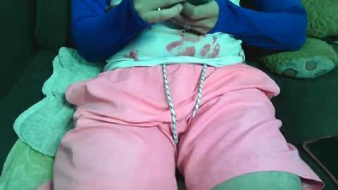 Snapshot of dirty_29smoke chatting on 20, 11, 2025 cristian online show from 20, 11, 2025