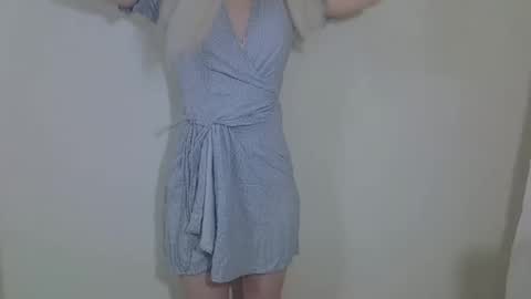 Snapshot of ditamilton chatting on 5, 11, 2025 DitaMilton online show from 5, 11, 2025