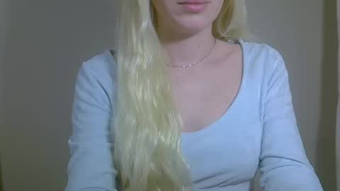 Snapshot of ditamilton chatting on 11, 11, 2025 DitaMilton online show from 11, 11, 2025