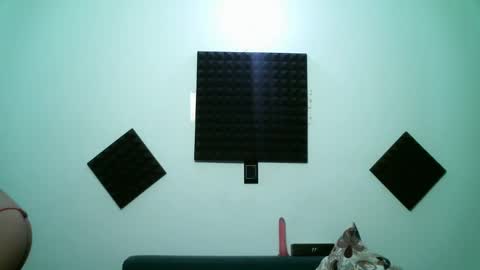 DIVA  online show from 17, 1, 2025