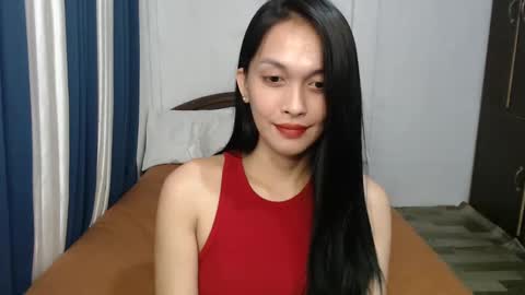 DIVINA online show from 10, 1, 2025