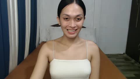 DIVINA online show from 17, 1, 2025