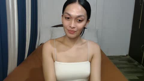 DIVINA online show from 19, 1, 2025