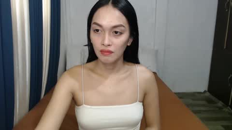 DIVINA online show from 20, 1, 2025