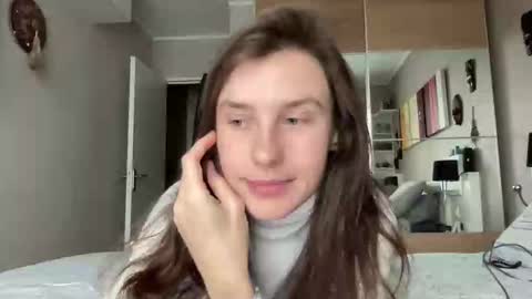 Snapshot of divine_beauty_girl chatting on 30, 1, 2025 Valerie online show from 30, 1, 2025