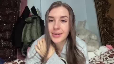 Snapshot of divine_beauty_girl chatting on 16, 2, 2025 Valerie online show from 16, 2, 2025