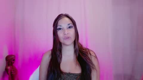 Snapshot of divinelynn chatting on 24, 2, 2025 DivineLynn online show from 24, 2, 2025