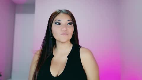 DivineLynn online show from 31, 10, 2025