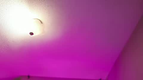 DivineLynn online show from 20, 2, 2026