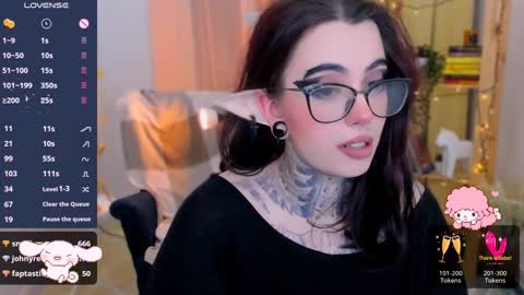 dixipixi_ online show from 18, 1, 2025