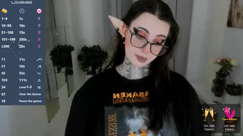 dixipixi_ online show from 9, 10, 2025