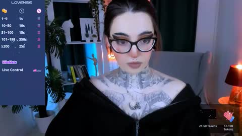 Snapshot of dixipixi_ chatting on 6, 2, 2026 dixipixi_ online show from 6, 2, 2026