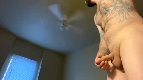 Snapshot of djayuncuttt chatting on 4, 3, 2025 djayuncuttt online show from 4, 3, 2025