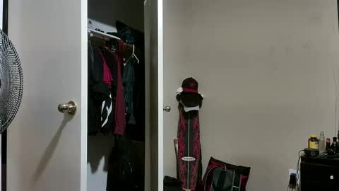 Snapshot of djforeskin chatting on 23, 9, 2025 DJ online show from 23, 9, 2025