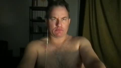 TriflinYoBitch online show from 11, 2, 2026