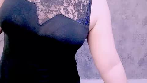 Snapshot of djullia chatting on 1, 2, 2025 djullia online show from 1, 2, 2025