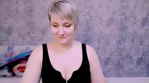 Snapshot of djullia chatting on 2, 2, 2025 djullia online show from 2, 2, 2025