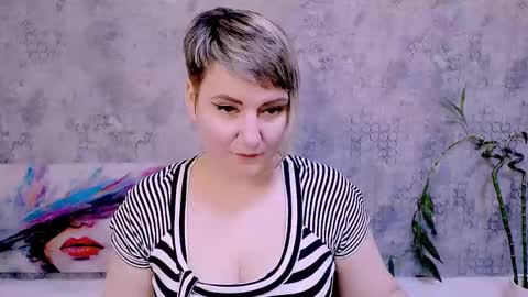 Snapshot of djullia chatting on 10, 11, 2025 djullia online show from 10, 11, 2025