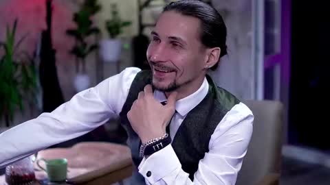 Snapshot of dl_raven chatting on 15, 10, 2025 Silverhand online show from 15, 10, 2025