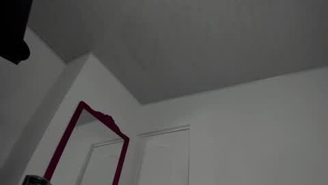 Ludika Santiago online show from 4, 12, 2024