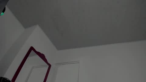 Ludika Santiago online show from 12, 1, 2025