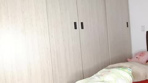 Auro and Santiago online show from 20, 2, 2025