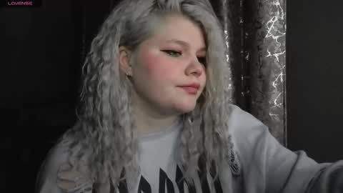 doll online show from 22, 11, 2025