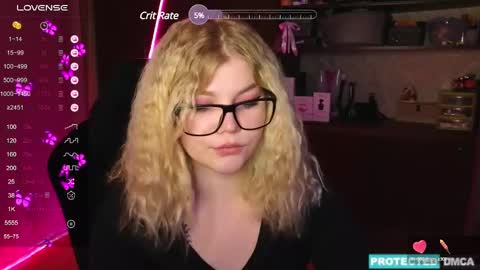 Snapshot of doll_chloe_ chatting on 5, 12, 2024 Chloe online show from 5, 12, 2024