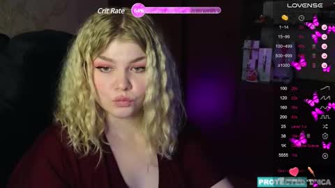Snapshot of doll_chloe_ chatting on 8, 12, 2024 Chloe online show from 8, 12, 2024
