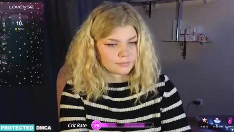 Snapshot of doll_chloe_ chatting on 19, 12, 2024 Chloe online show from 19, 12, 2024