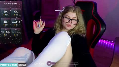 Snapshot of doll_chloe_ chatting on 29, 12, 2024 Chloe online show from 29, 12, 2024