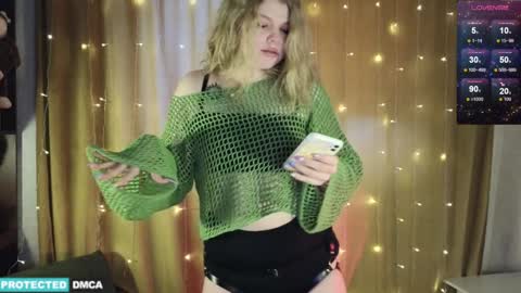 Snapshot of doll_chloe_ chatting on 16, 1, 2025 Chloe online show from 16, 1, 2025