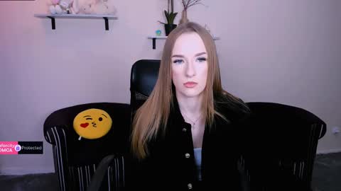 Snapshot of doll_vey chatting on 25, 2, 2025 doll_vey online show from 25, 2, 2025