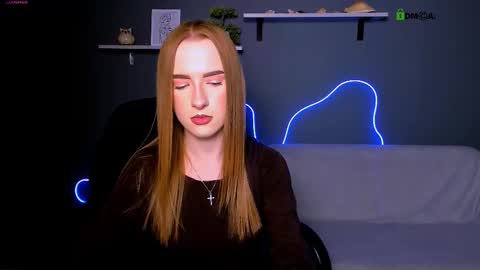 Snapshot of doll_vey chatting on 14, 9, 2025 doll_vey online show from 14, 9, 2025