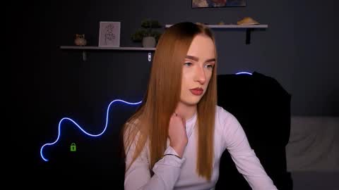 Snapshot of doll_vey chatting on 18, 9, 2025 doll_vey online show from 18, 9, 2025