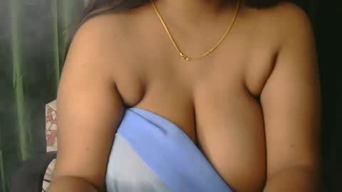 dolly_2 online show from 22, 1, 2025