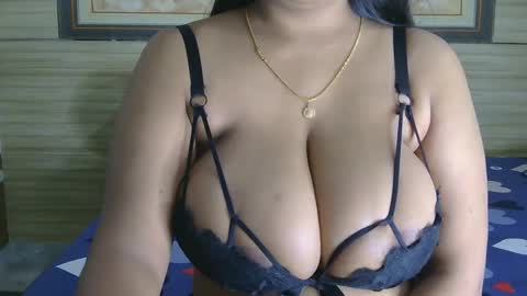 dolly_2 online show from 23, 2, 2025