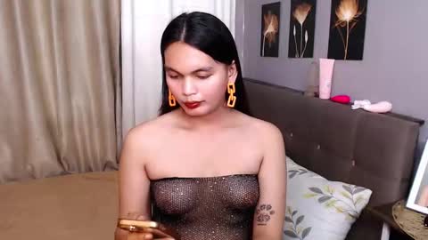 dollymoonlight online show from 5, 1, 2026