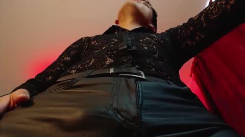 Snapshot of dom2travelers_sm chatting on 19, 9, 2025 Diego Castell online show from 19, 9, 2025