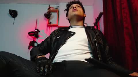 Snapshot of dom2travelers_sm chatting on 13, 10, 2025 Diego Castell online show from 13, 10, 2025