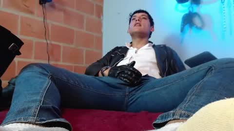 Snapshot of dom2travelers_sm chatting on 14, 10, 2025 Diego Castell online show from 14, 10, 2025