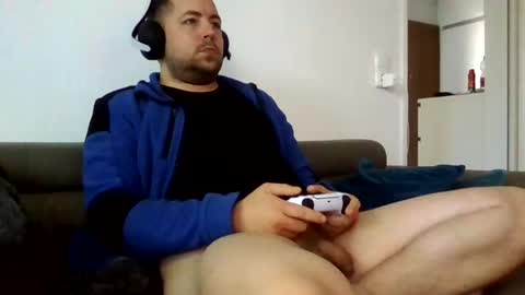 dombio_12 online show from 30, 9, 2025