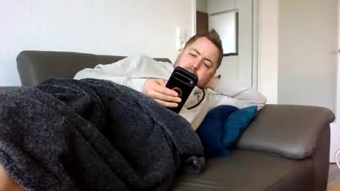 dombio_12 online show from 1, 3, 2026