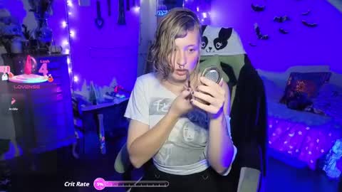 Snapshot of dominantman18064 chatting on 5, 11, 2025 Bigbearnbunnyboy online show from 5, 11, 2025