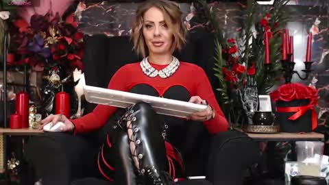 Snapshot of dominatrixeve chatting on 14, 2, 2026 Dominatrix Eve online show from 14, 2, 2026