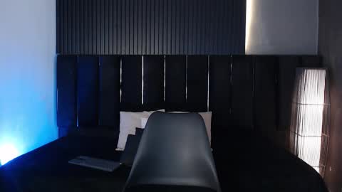 Dominic online show from 9, 1, 2026