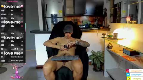 SANTI  independent model online show from 2, 11, 2025