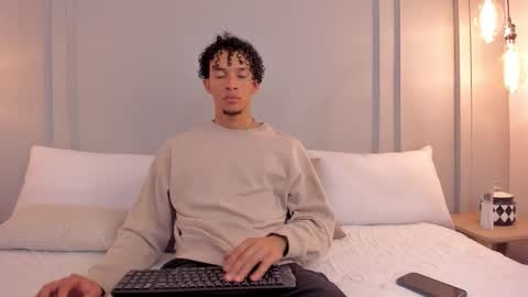 Snapshot of dominick_star chatting on 30, 10, 2025 Dominick Star online show from 30, 10, 2025