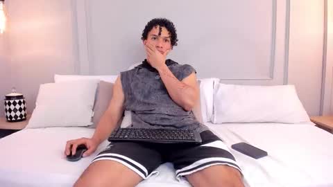 Snapshot of dominick_star chatting on 29, 11, 2025 Dominick Star online show from 29, 11, 2025