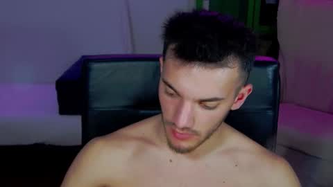 Snapshot of dominicvalente chatting on 17, 11, 2025 dominicvalente online show from 17, 11, 2025